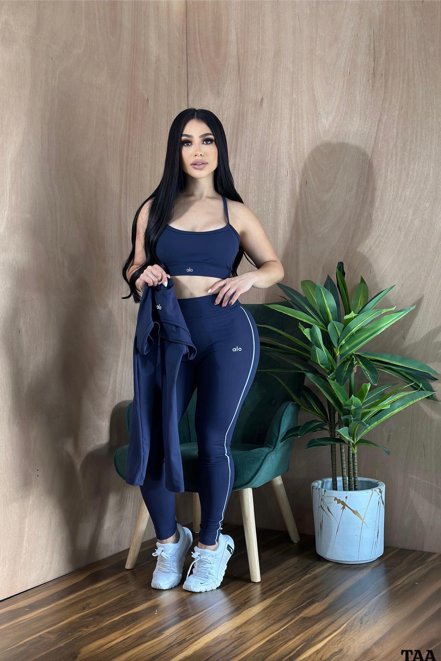 TAA - 3 Pieces Al0 Set