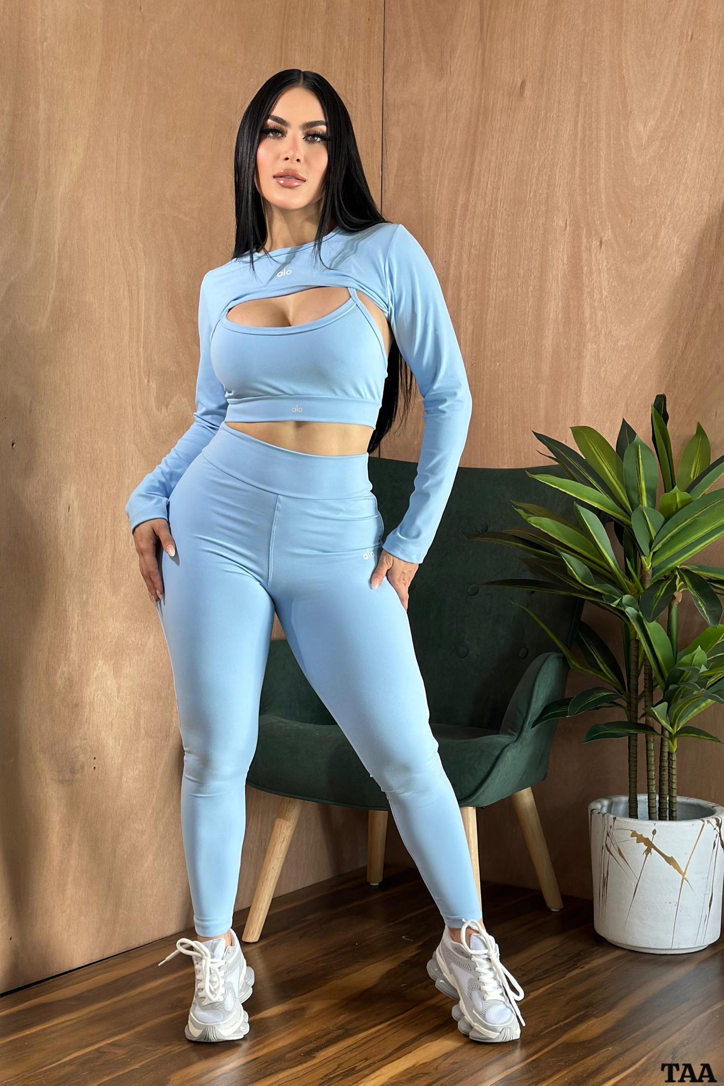 TAA - 3 Pieces Al0 Set