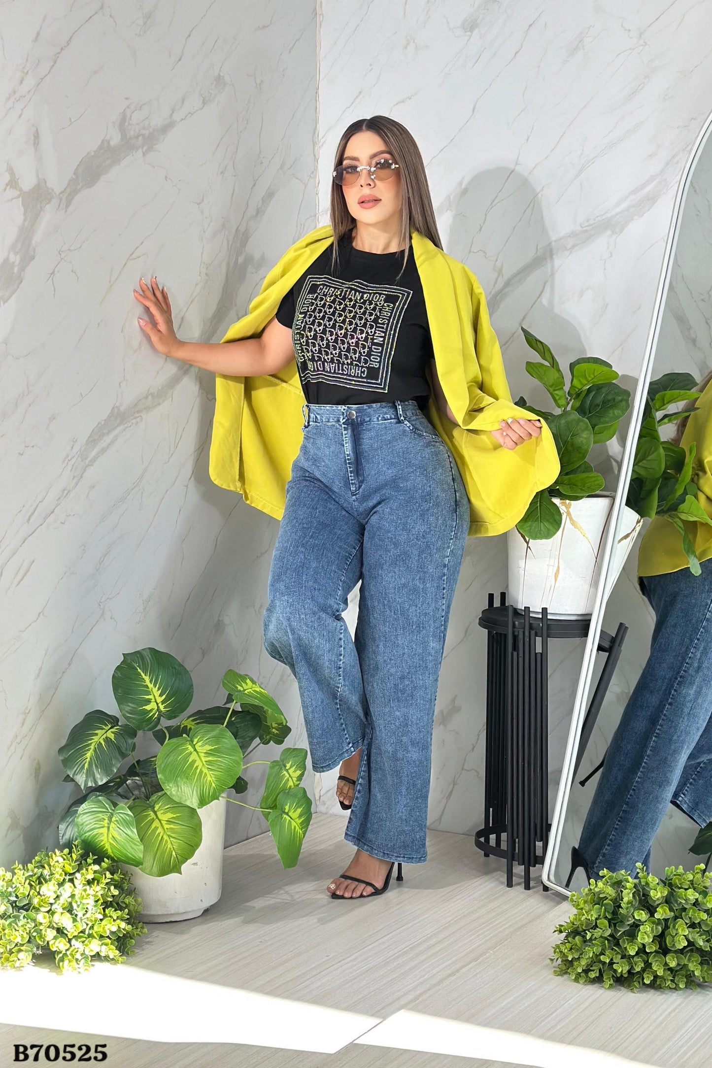 B70525 - D10R Blouse