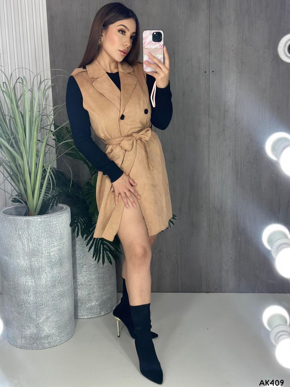 AK09 - Gabardine Vest