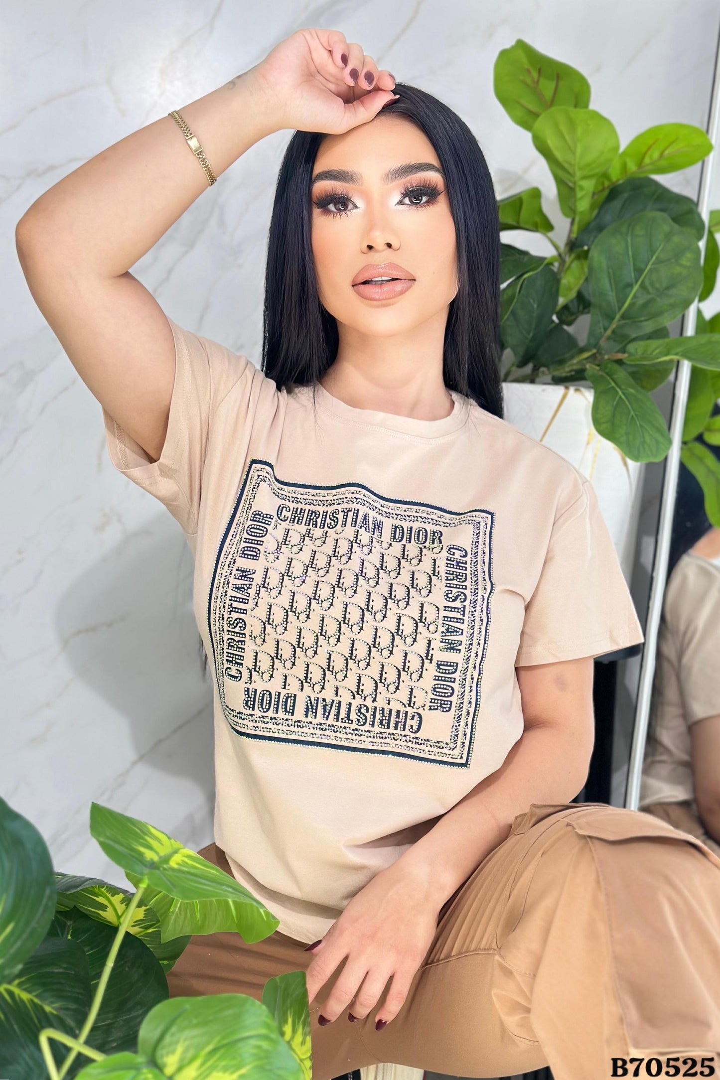 B70525 - D10R Blouse