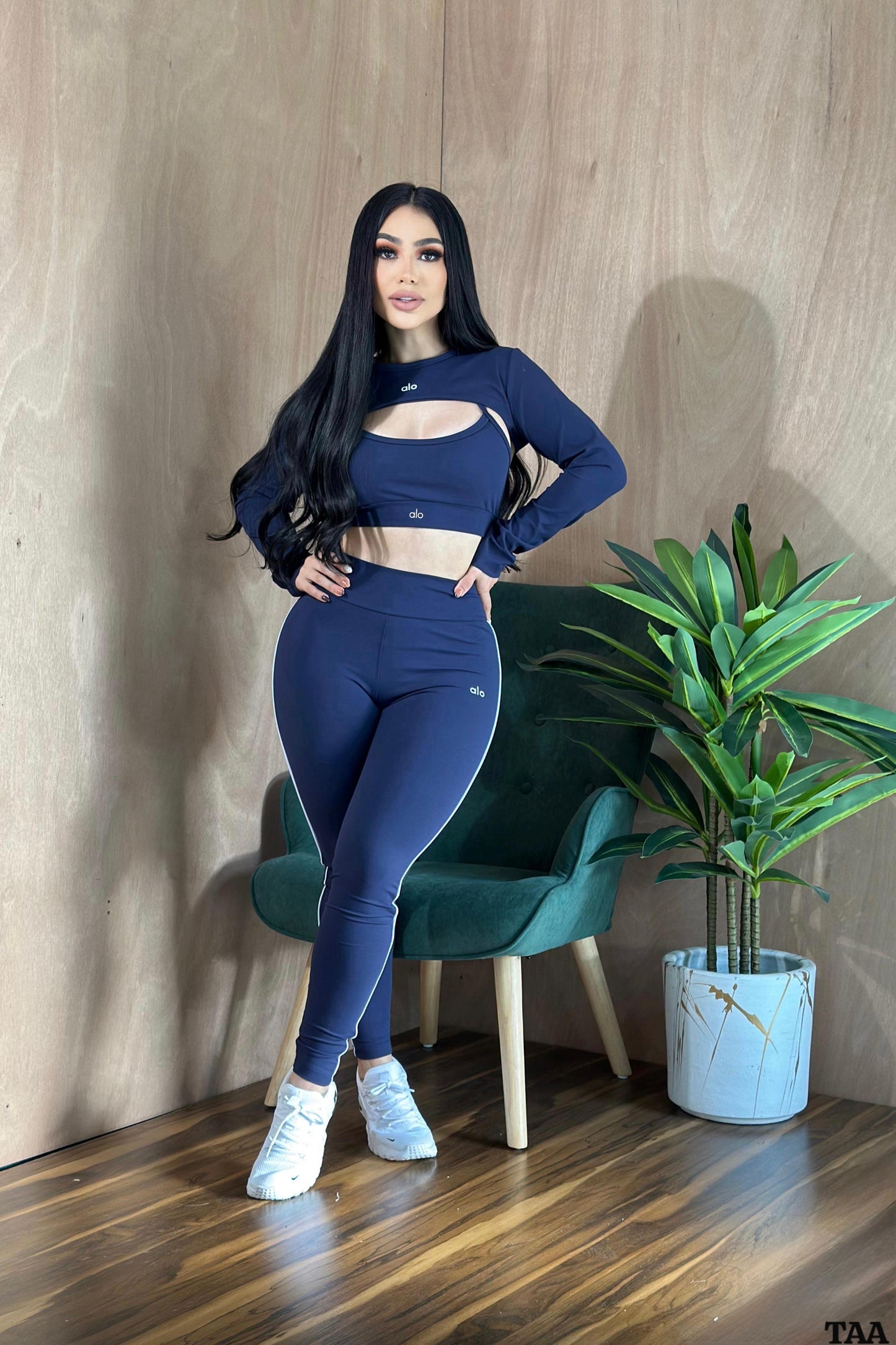 TAA - 3 Pieces Al0 Set
