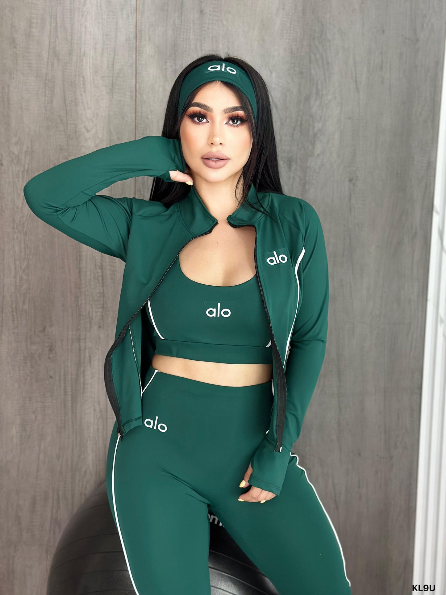 KL9U - A.LO Set 3 pieces
